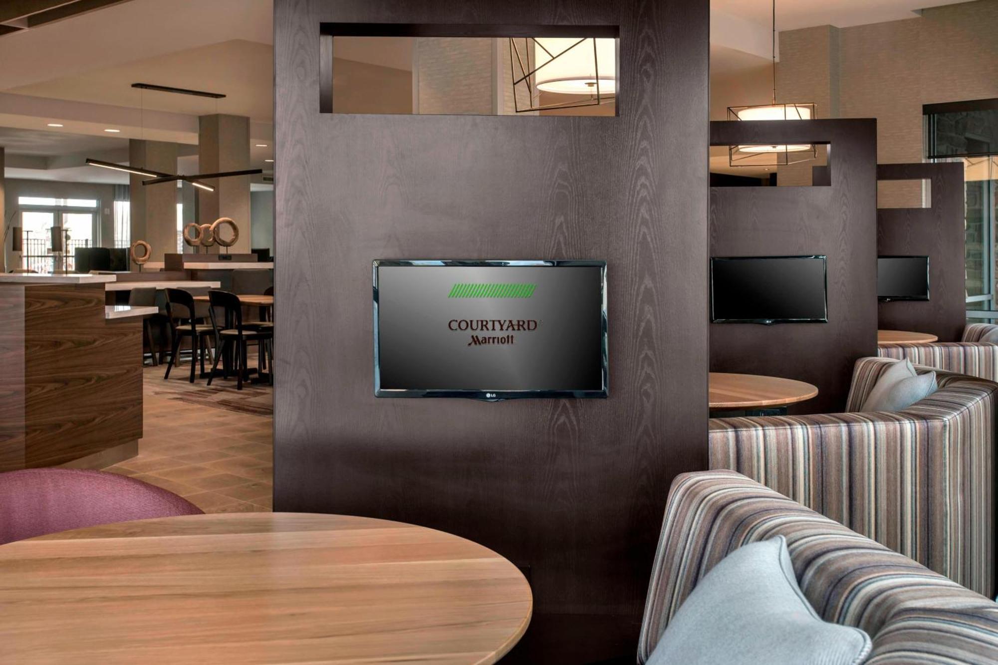Courtyard By Marriott Schenectady At Mohawk Harbor Hotel Eksteriør billede