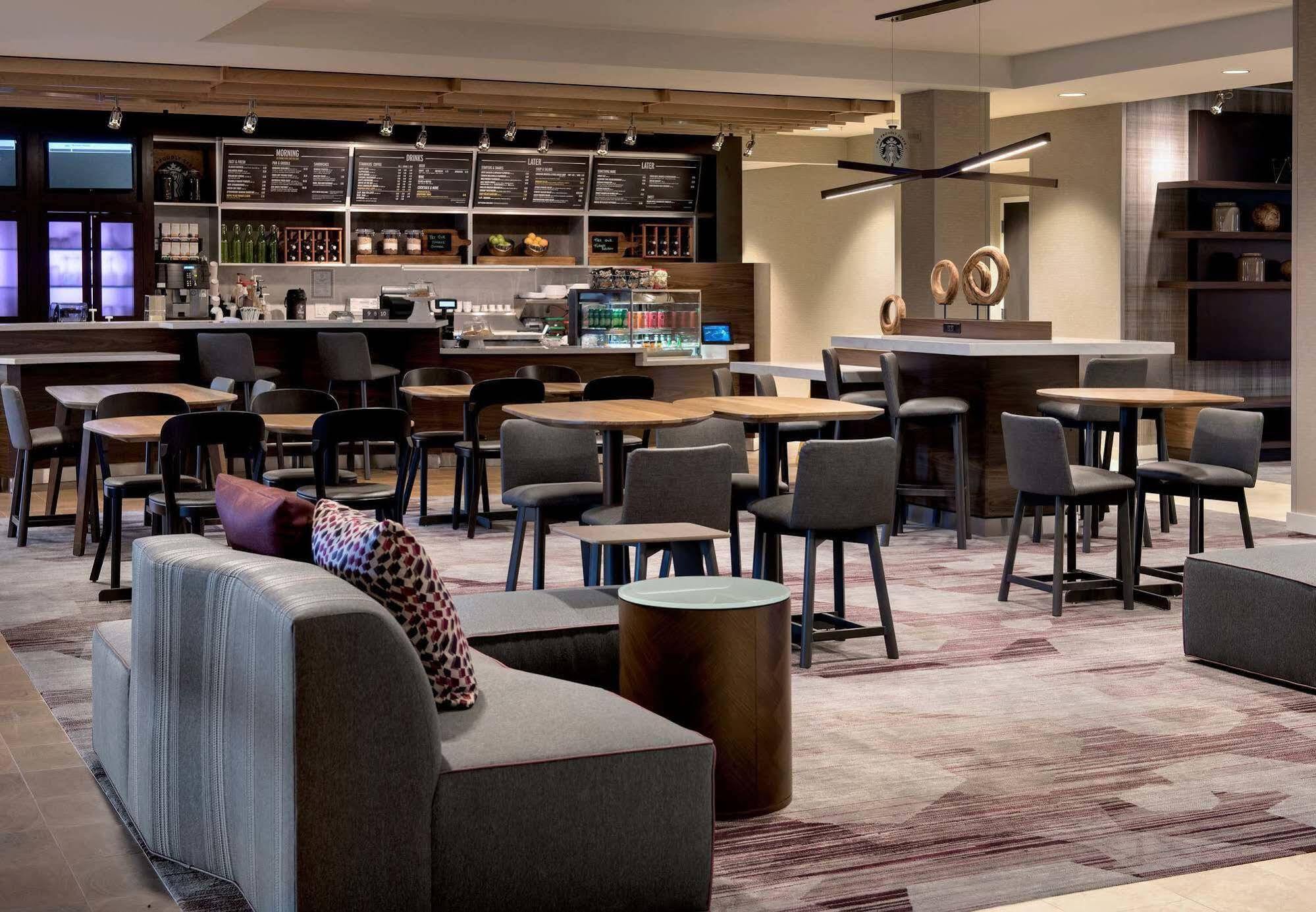 Courtyard By Marriott Schenectady At Mohawk Harbor Hotel Eksteriør billede